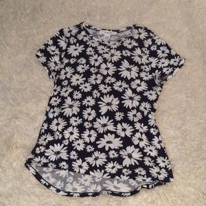Short-sleeve flower top